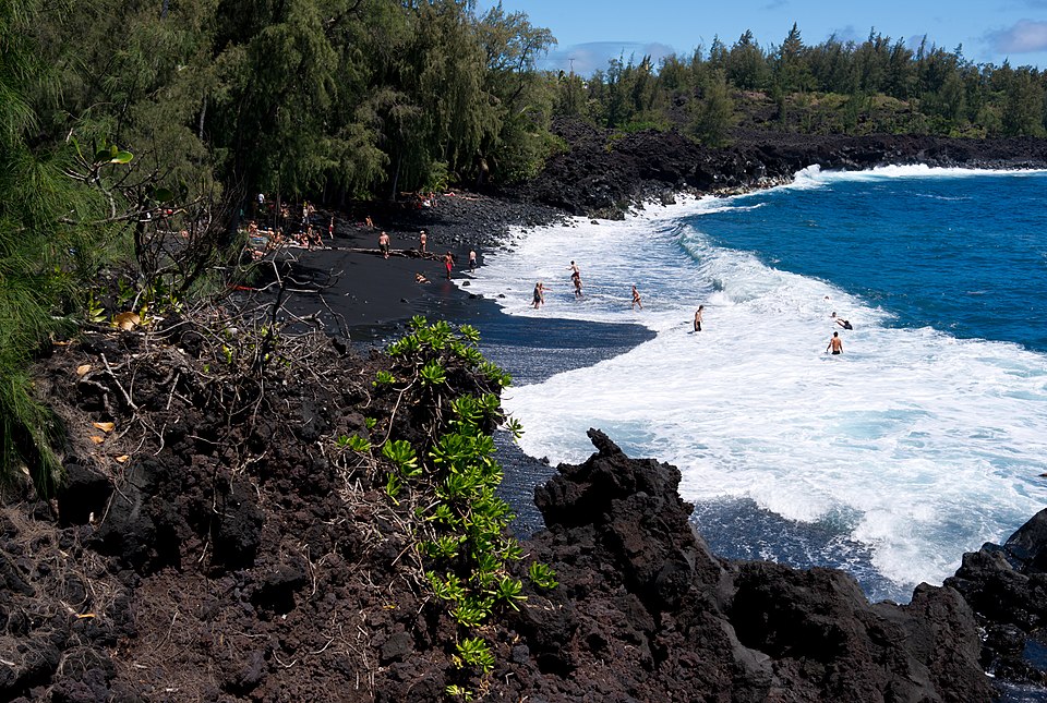 File:Kehena Beach, Big Island.jpg