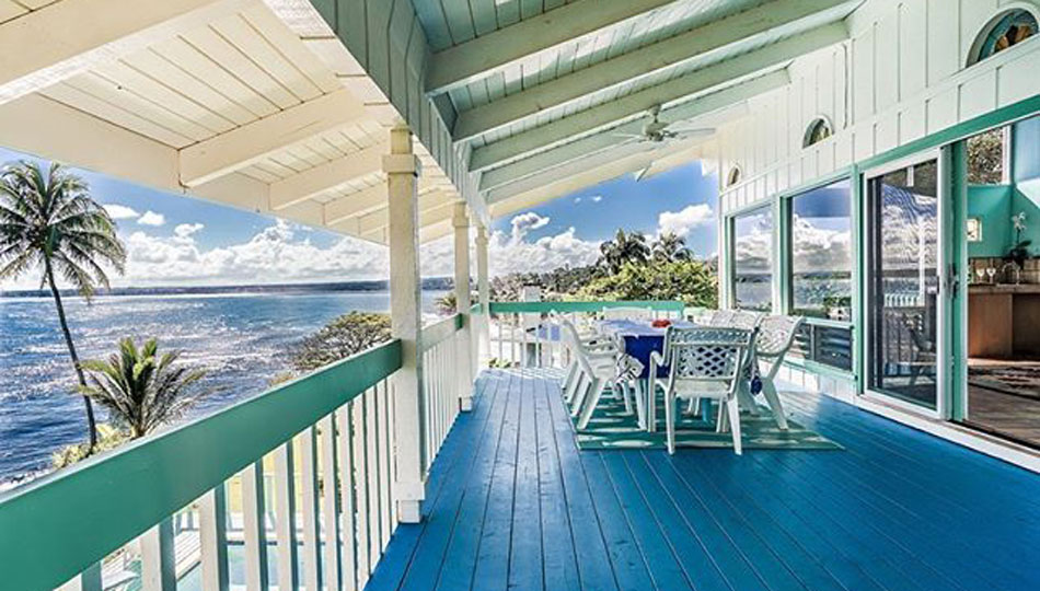 Hale Kai Dining Area