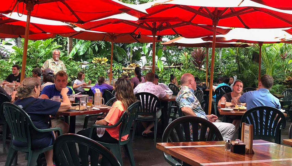Kona Brewing Company Outdoor Dining at their Kona Restaurant
