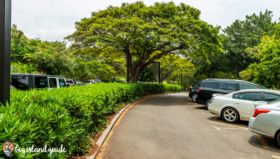 Access and Parking Lot for Kaunaoa Beach (Mauna Kea Beach)