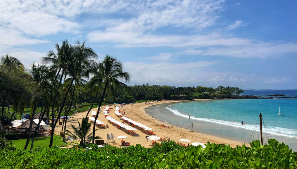 Kaunaoa Beach also known as Mauna Kea Beach