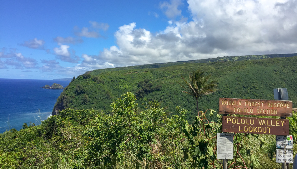Pololu Valley Lookout Sign