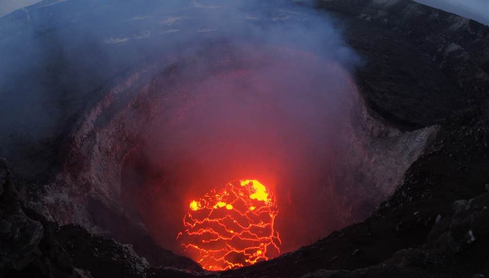 2018 Kilauea Hawaii Volcano Eruption - USGS Photo of the lava lake dropping